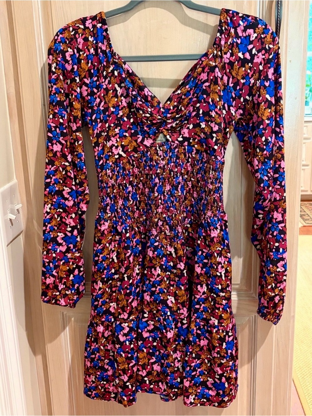SALTWATER LUXE Floral V-Neck Dress — Burgundy, Pink & Blue